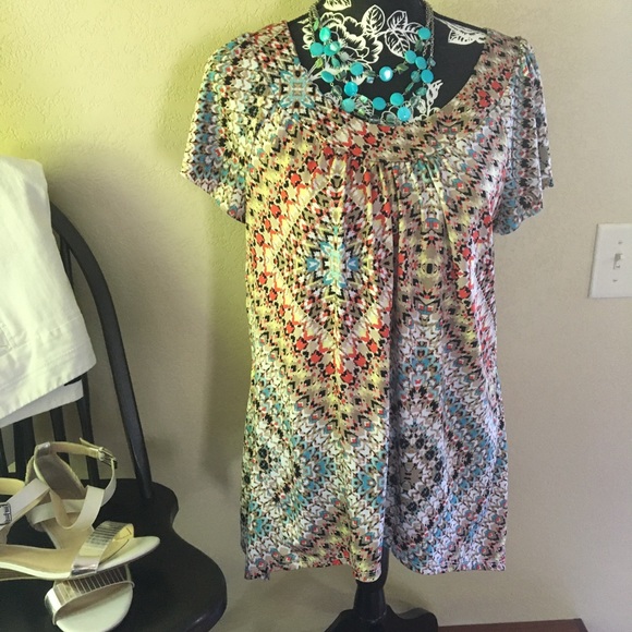 🎁2/$12 LG AB STUDIO MULTI-COLOR SCOOP NECK WING HEM TOP - Picture 1 of 12